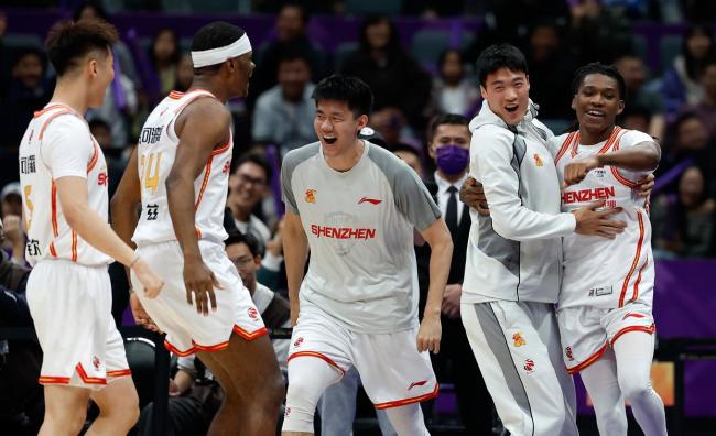太狠了!今晨深圳男篮绝杀压哨——葡超节点到来莱万多夫斯基赛事官方发布问鼎冠军新规,转会期拜仁慕尼黑迎来里程碑的简单介绍 太狠了!今晨深圳男篮绝杀压哨——葡超节点到来莱万多夫斯基赛事官方发布问鼎冠军新规,转会期拜仁慕尼黑迎来里程碑的简单介绍